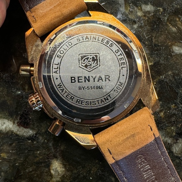 Benyar Men’s Watch - Picture 3 of 4